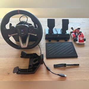 HORI Pro Deluxe Racing Wheel